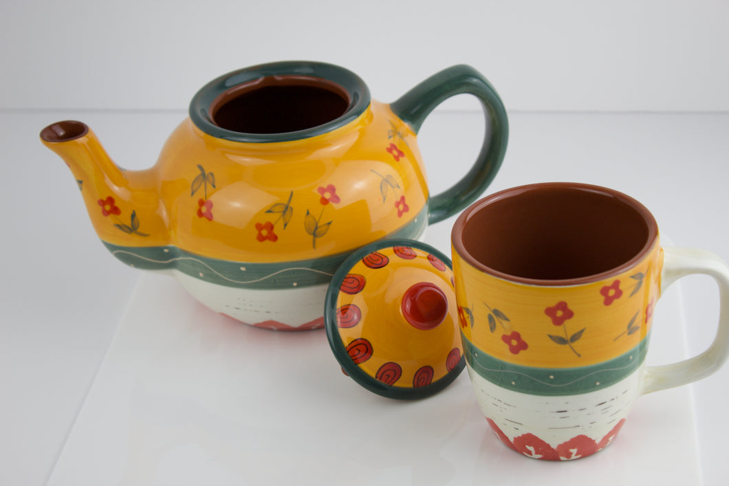 Vintage Folk Art Teapot and Cup Set
